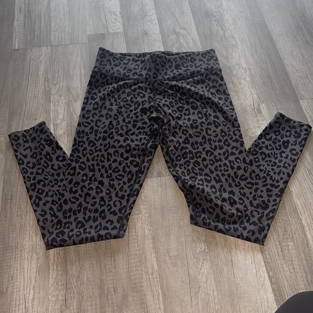 VS leggings